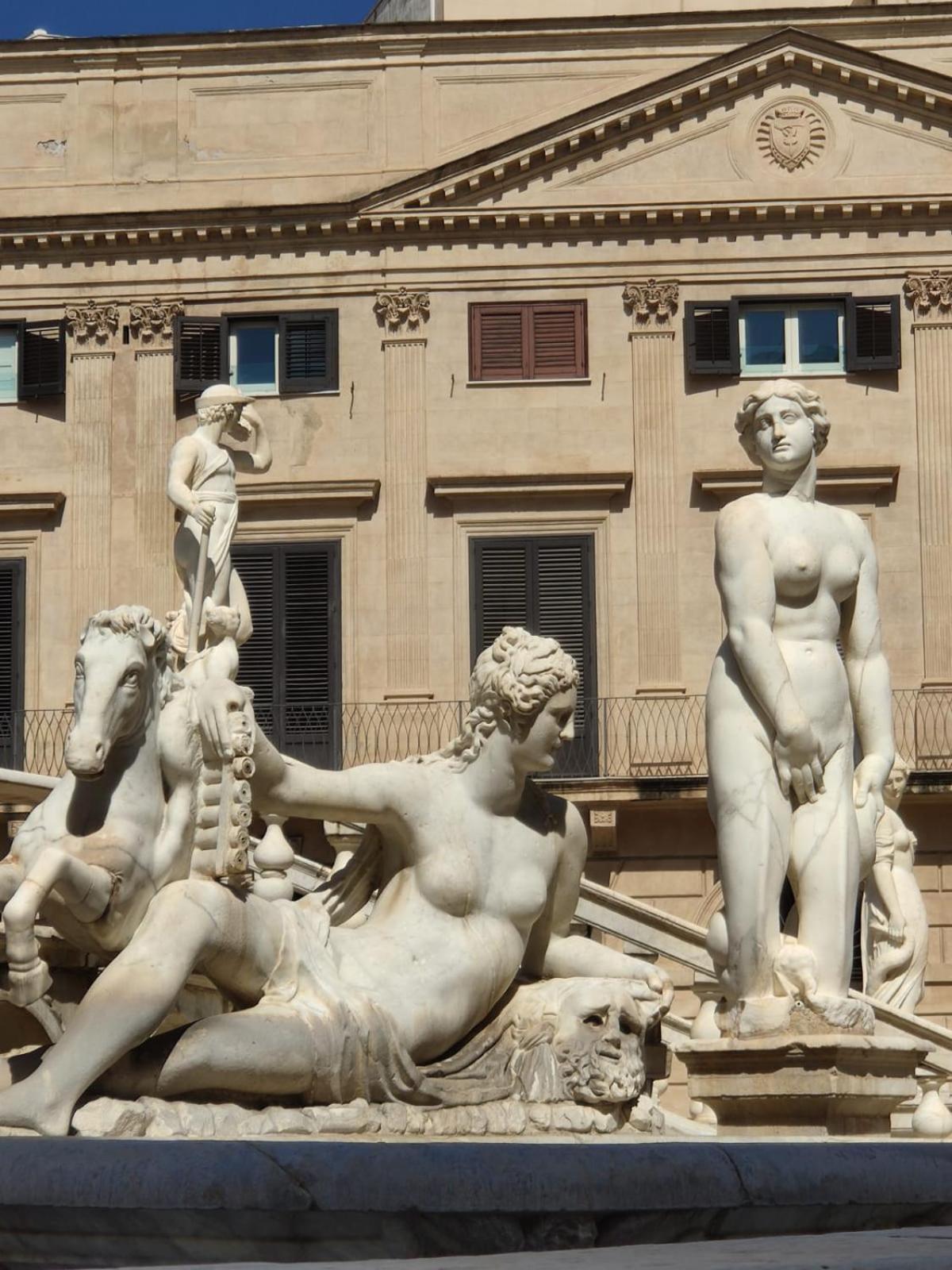 Piccola Suite E Dimora Del Teatro Massimo Palermo Exterior foto