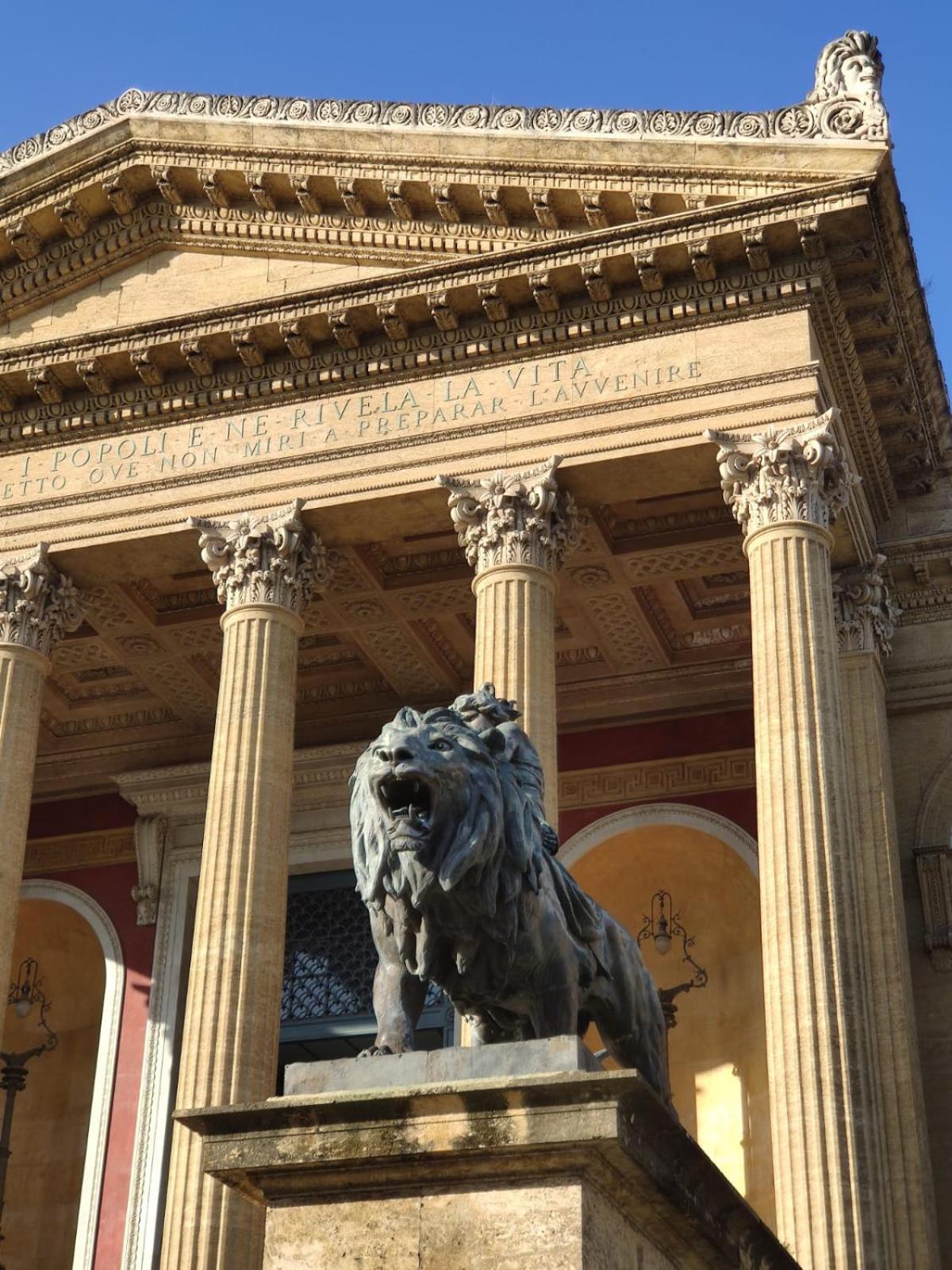 Piccola Suite E Dimora Del Teatro Massimo Palermo Exterior foto